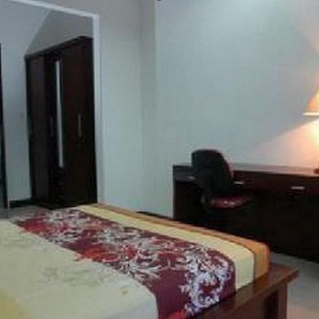 Guesthouse Durentiga Джакарта Екстериор снимка